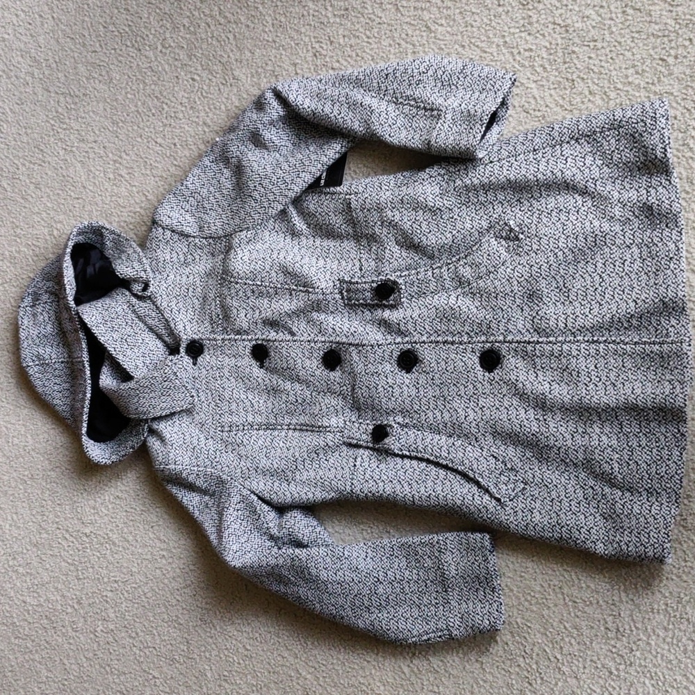 Liz Claiborne Black and Grey Thick Knit Outwear Jacket with Hoodie NWT
